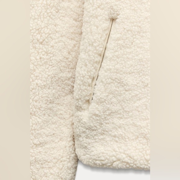 NWT. Zara Ecru Faux Shearling Collared Jacket. Size S. - Picture 8 of 12